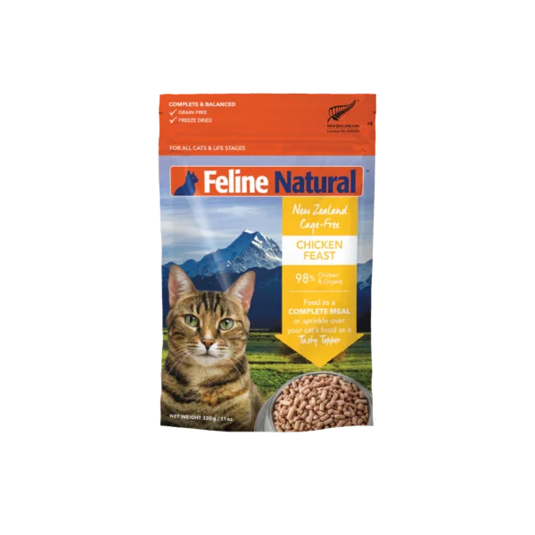 Feline Natural Chicken Feast Freeze-Dried Cat Food 320G available at Pet Shore for healthy cat nutrition.